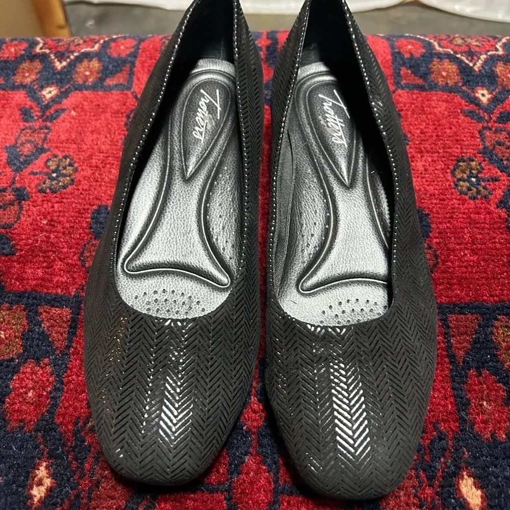 Trotters chic black
